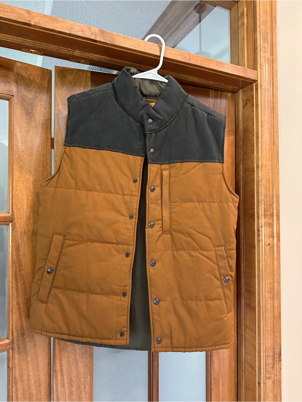 Red Head Ranch Men's Quilted Two-Tone Puffer Vest - Brown/Black